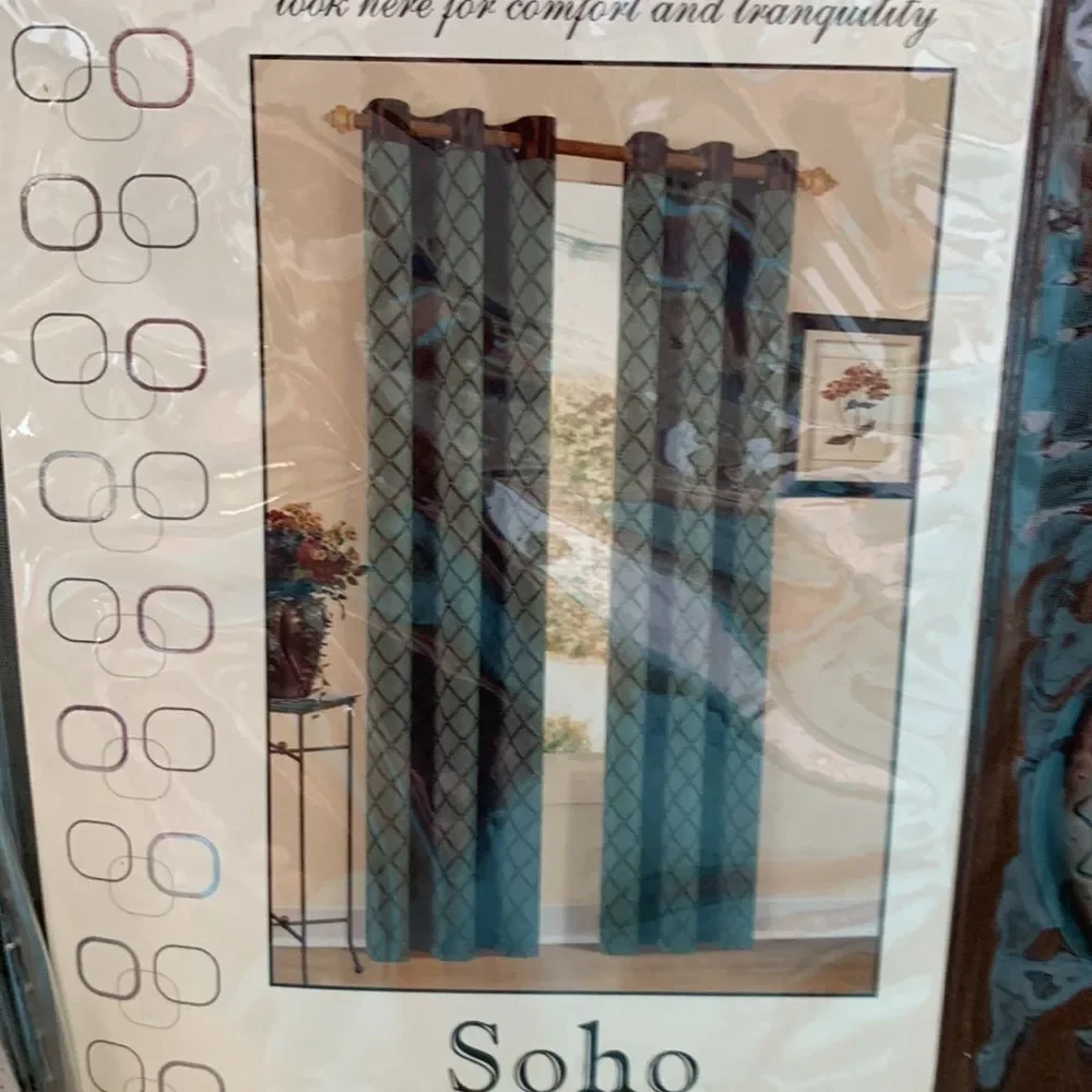 2 Soho Hotel Grommeted Panels